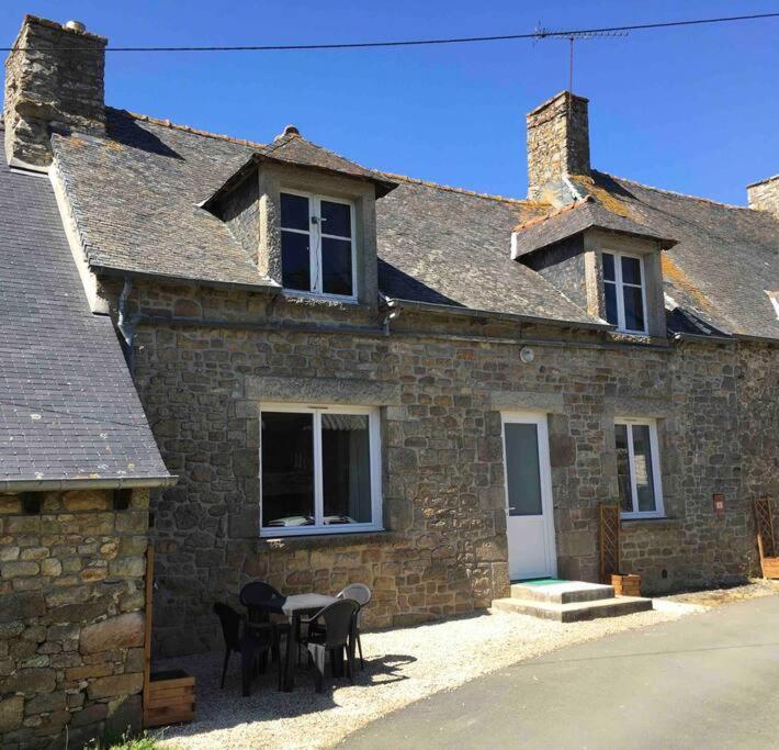 Maison Au Calme Recemment Renovee Villa Lescouet-Jugon Esterno foto